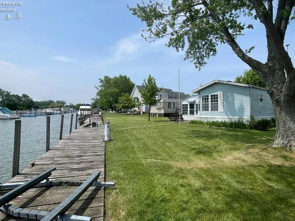 1641 N Starboard Ave, Port Clinton, OH 43452