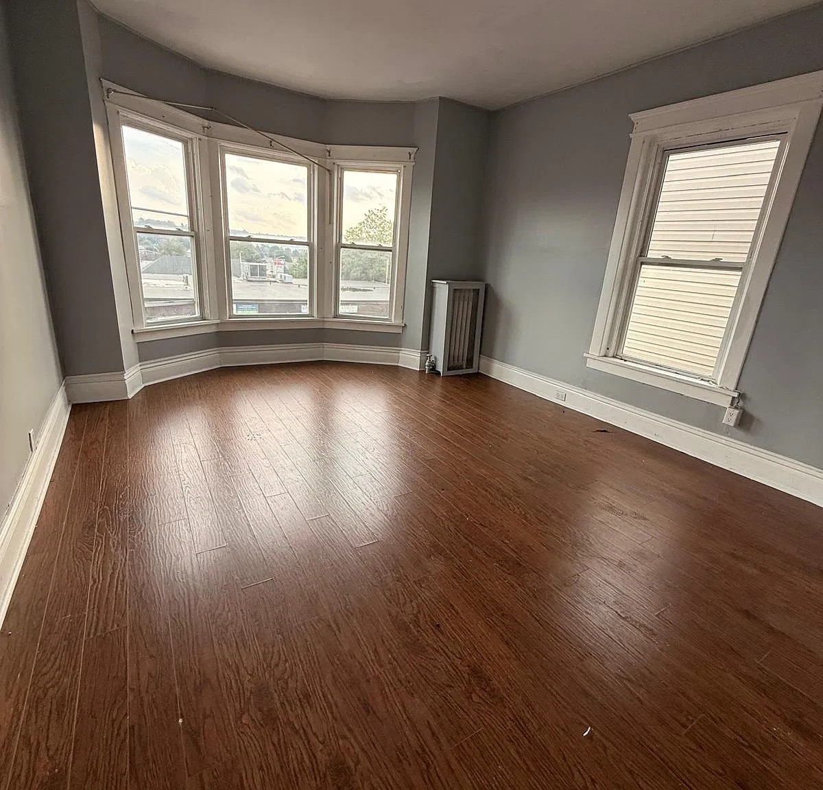 4 bed, 2000 sqft, $1,800 — Photo 3