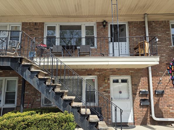 16 E Belmont Ave APT 8