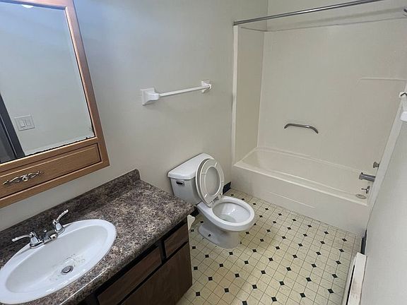 4th image of 5902 Spartan Dr #12