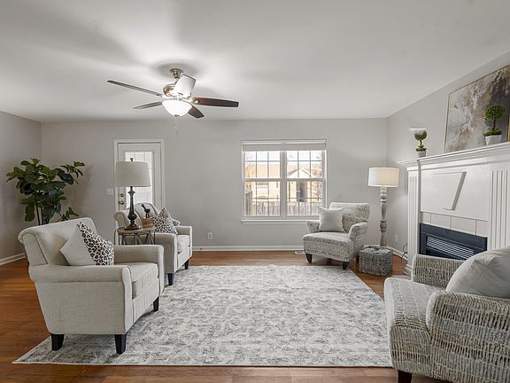 5th image of 3430 Regency Park Dr