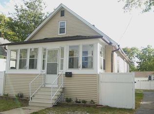 176 Eddy St, Springfield, MA 01104