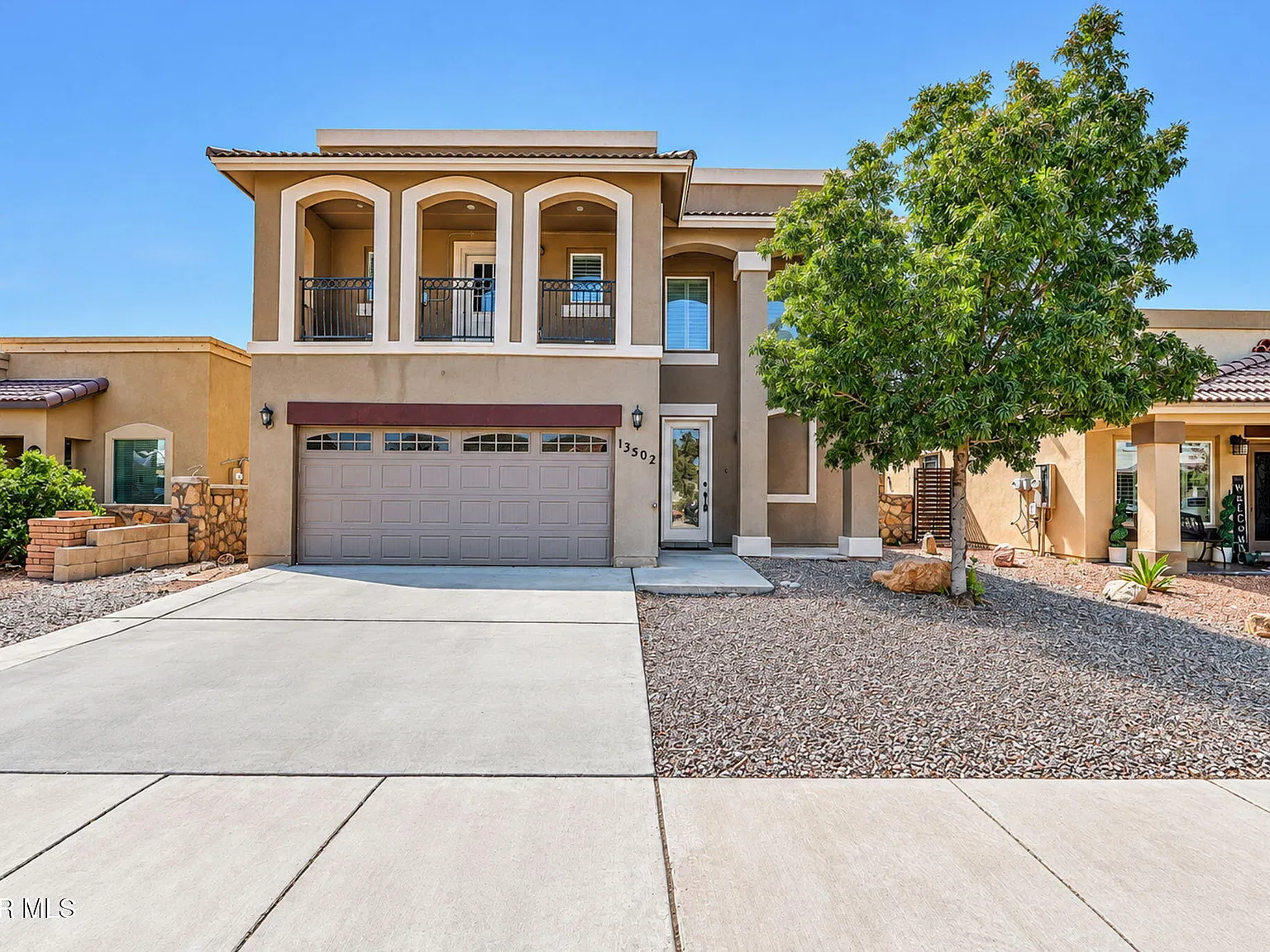 4 bed, 2.5 bath, 2128 sqft, $2,100 — Photo 1