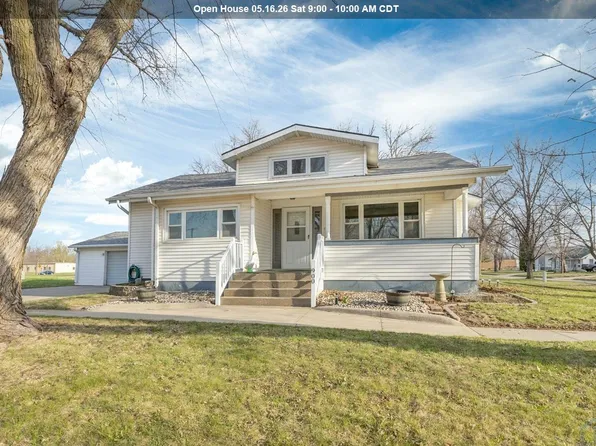 900 Cameo St, Onawa, IA 51040