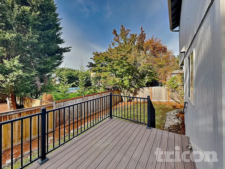 3402 NE 165th Ave — Photo 17