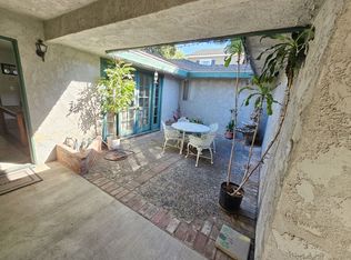 325 E Kendall St, Corona, CA 92879