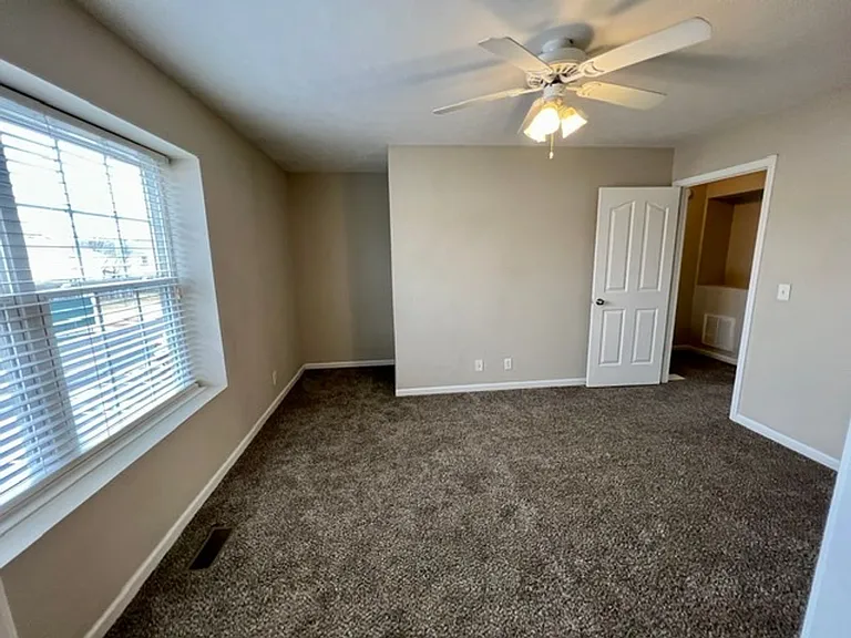 417 Shoshone Pl — Photo 8