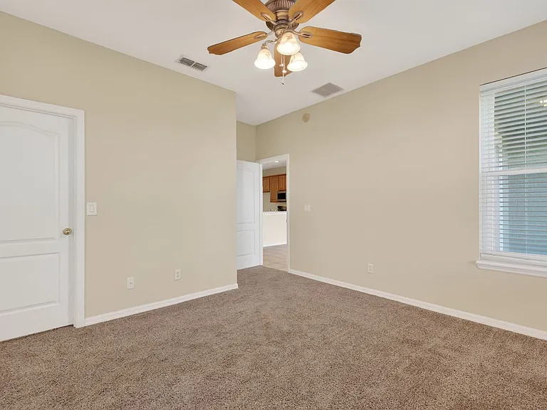 34430 Tuscany Ave — Photo 15