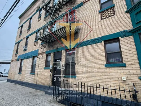 326-328 Old Bergen Road image 1 of 9