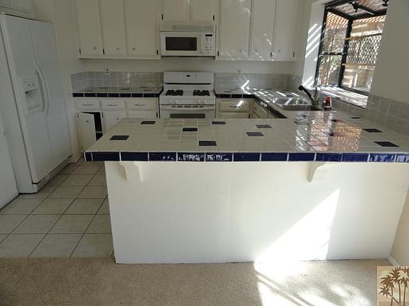 5th image of 77891 Sunnybrook Dr