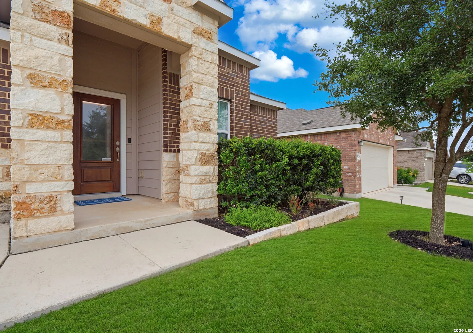 Spacious 3-Bedroom Home with Office in Desirable Comal ISD — Photo 3