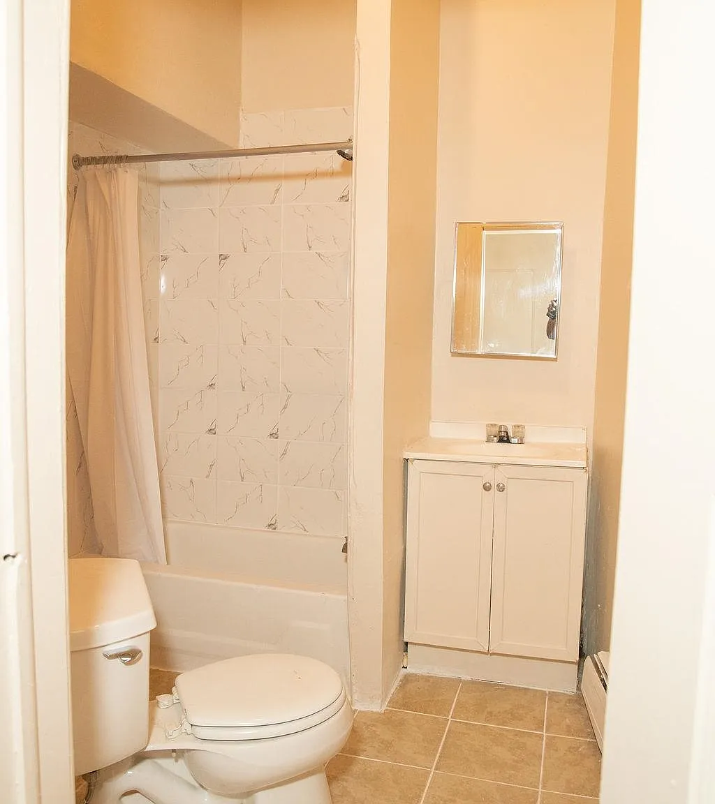 3 bed, 2.0 bath, $2,000 — Photo 3