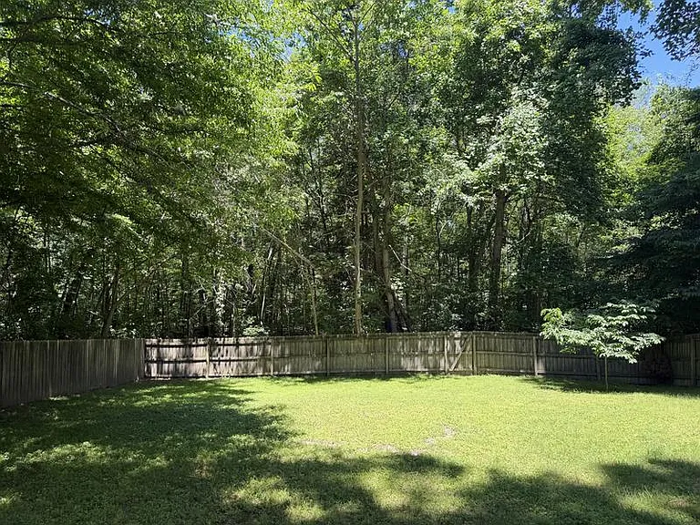 125 Plantation Rd — Photo 6