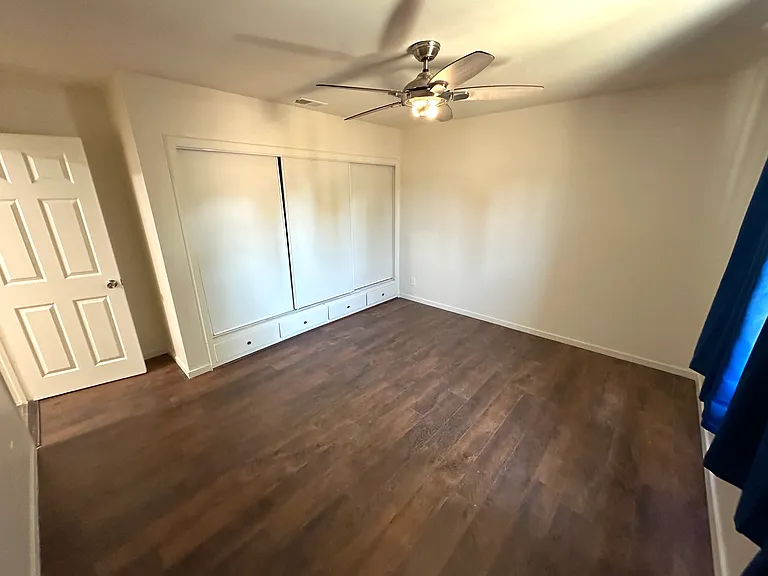 1650 N Orange St — Photo 13