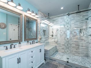 1802 Valero St, Friendswood, TX 77546