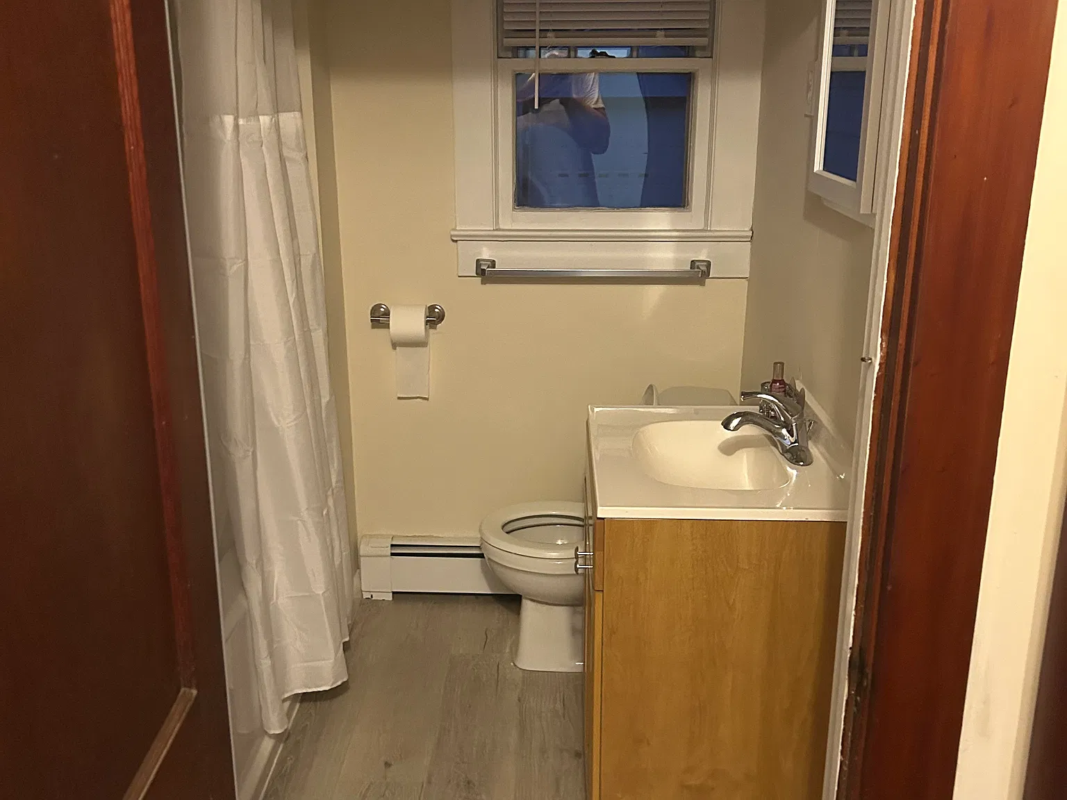 2 bed, 1050 sqft, $2,300 — Photo 3