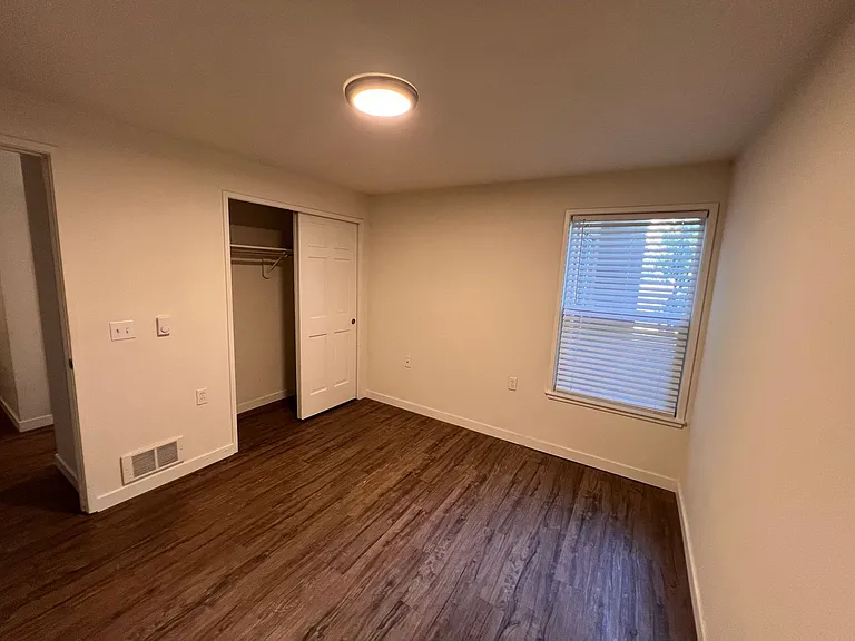 4208 Beach Drive — Photo 29