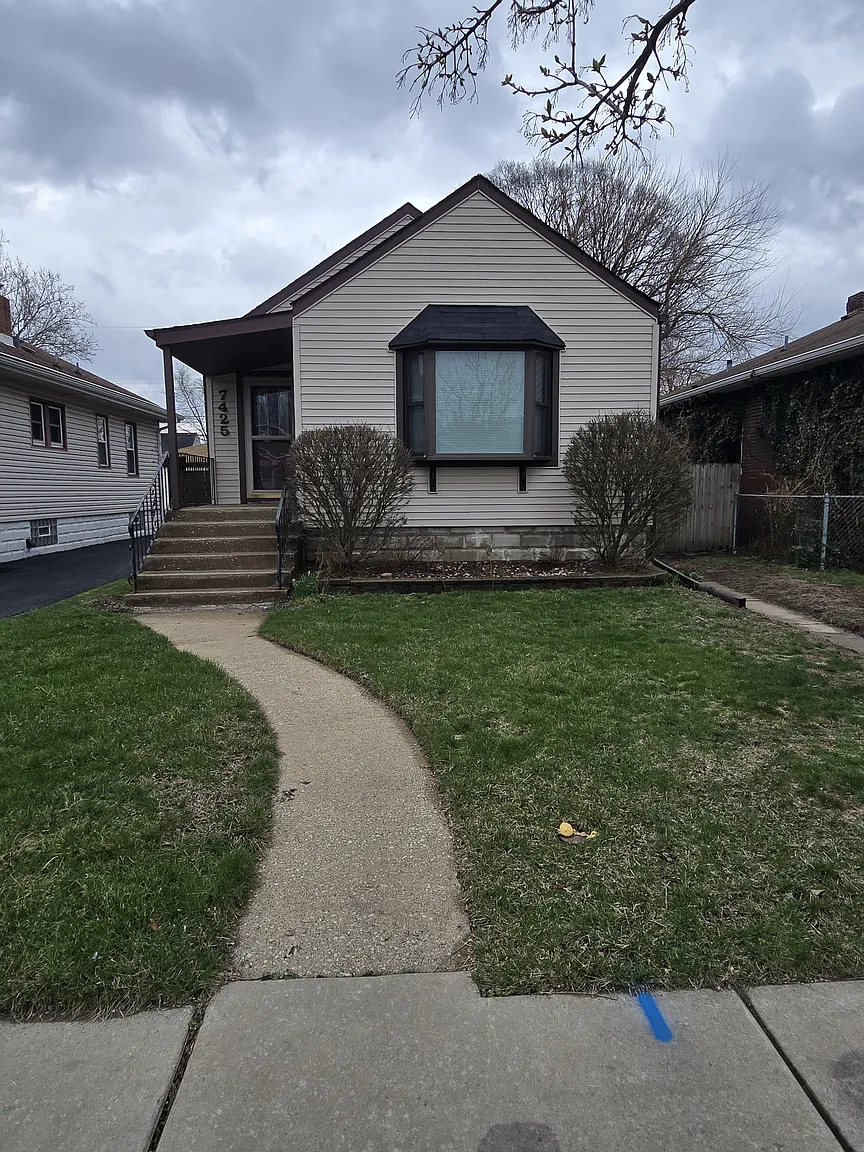 7425 Van Buren Ave photo 1