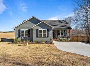 472 Watford Rd, Thomasville, NC 27360