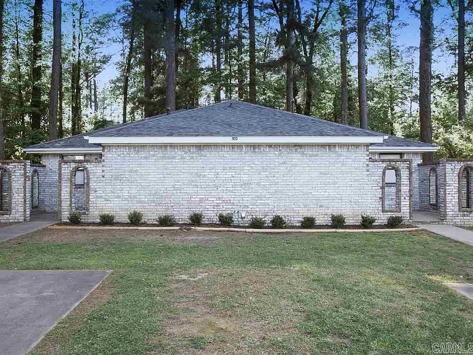 1st image of 300 Bellewood Ln #A