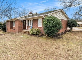 4001 Price Rd, Gainesville, GA 30506