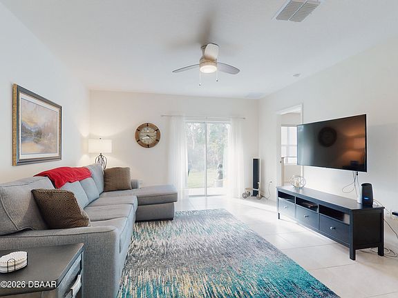 3rd image of 354 Caryota Ct