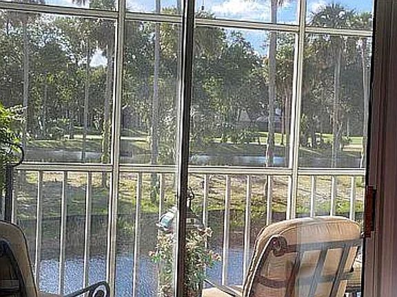 3rd image of 400 Sandiron Cir #526