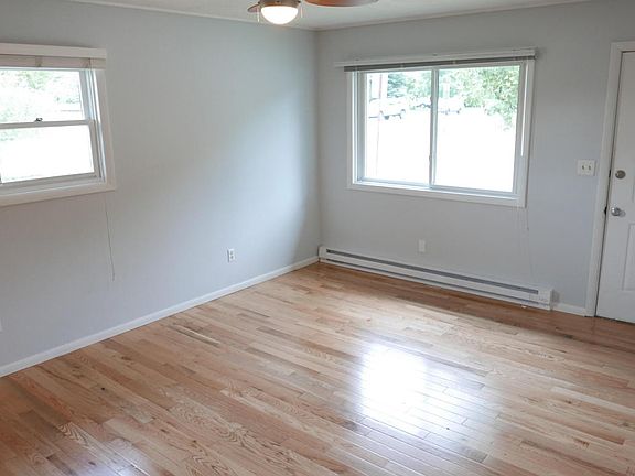 2nd image of 871 W Snow King Ave #10