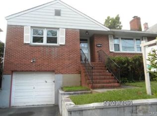 1074 Capitol Ave, Bridgeport, CT 06606