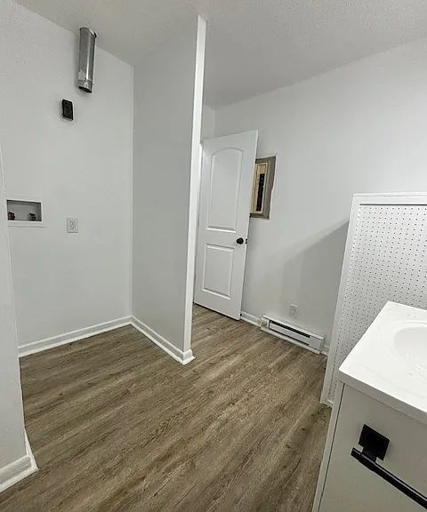 1729 Bancroft Ave — Photo 15