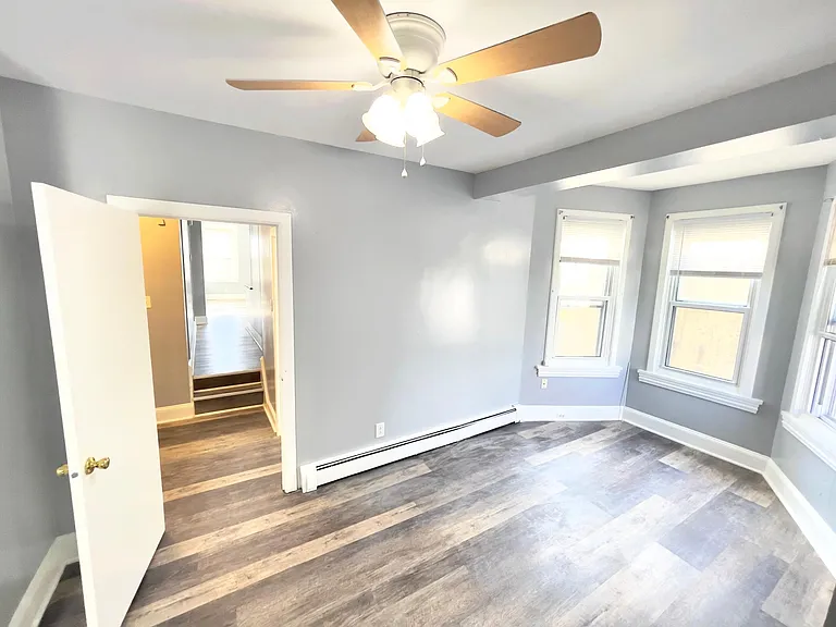 192 Green Ln #2 — Photo 11