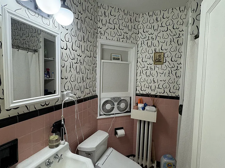 2325 Grand Ave S #207 — Photo 14