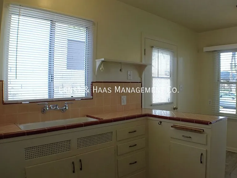 3223 Lemon Ave — Photo 10