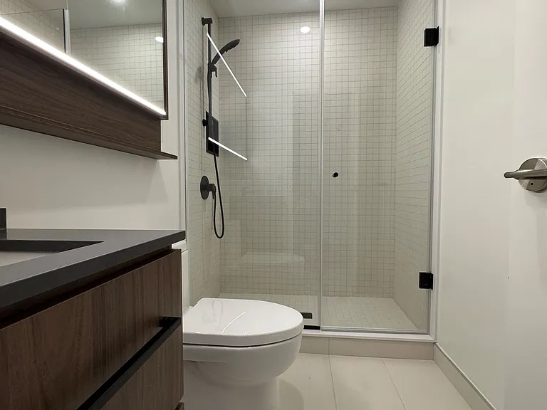425 Front St E #313 — Photo 13
