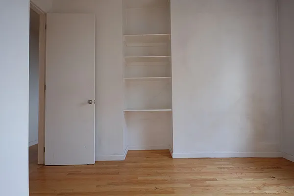 Rented by Keller Williams NYC | media 19