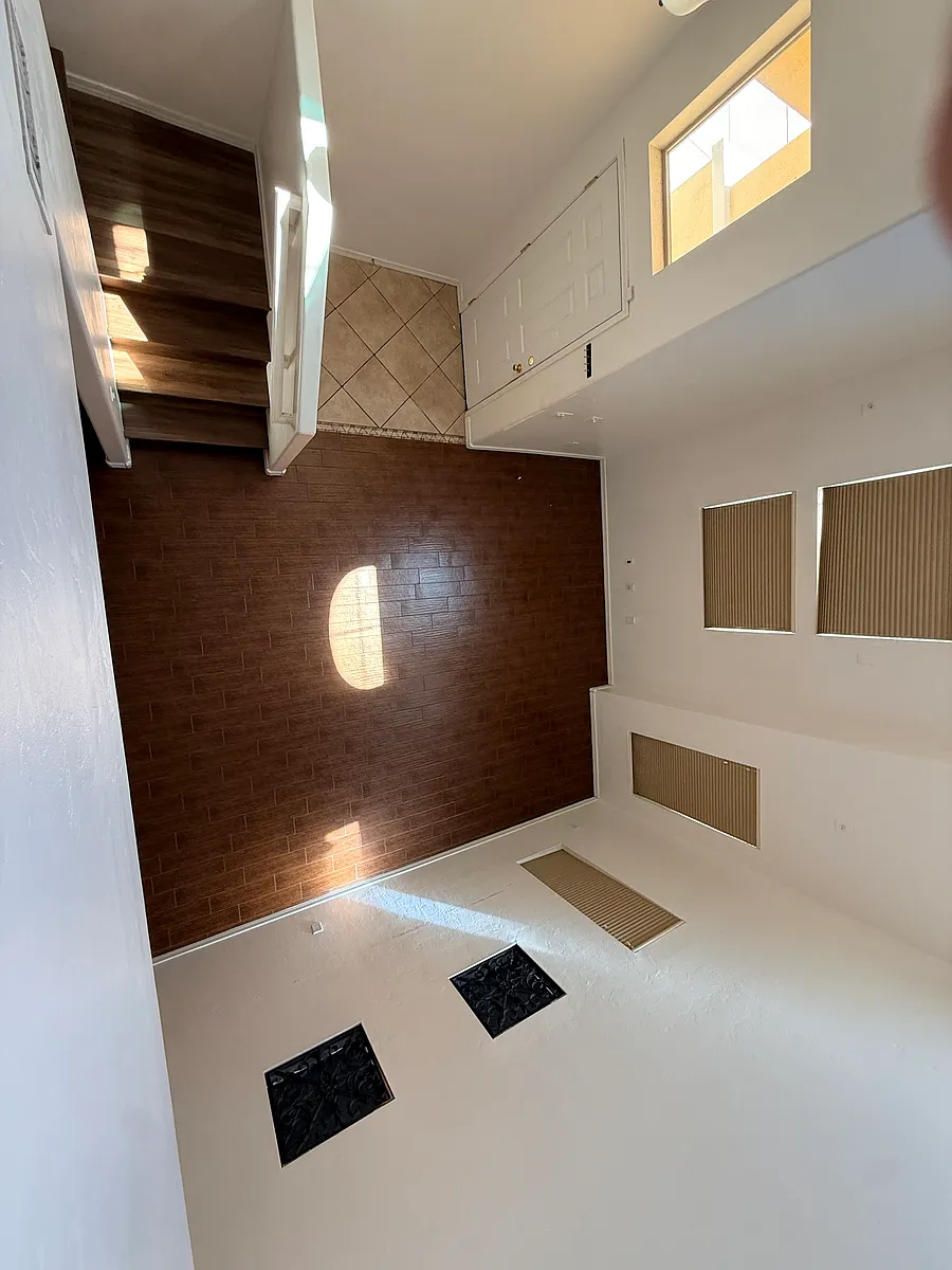 Building Photo - 14242 S Via Horma