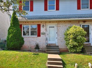 1122 Grove St, Pottstown, PA 19464