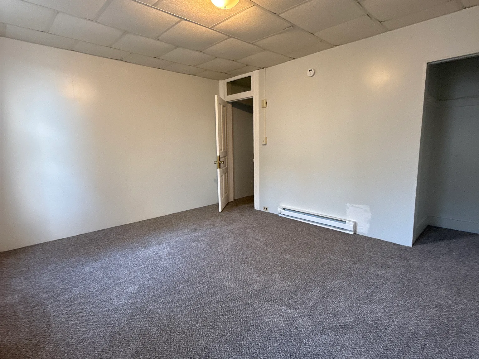 3 bed, 1300 sqft, $1,300 — Photo 3