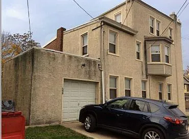 5 bed, 1724 sqft, $2,300 — Photo 2