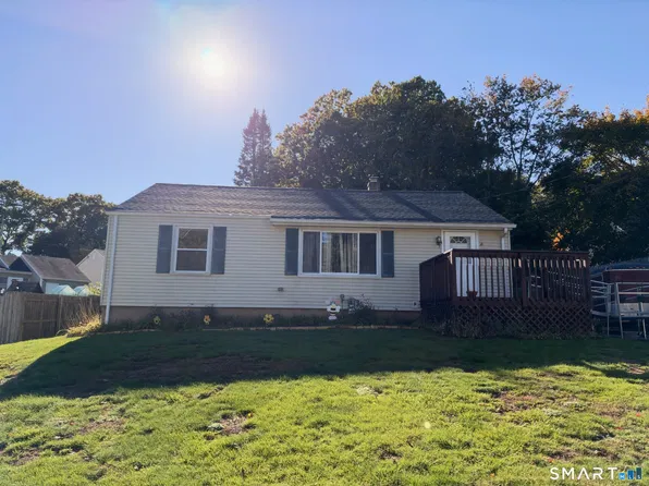 4 Elmwood Road, Wallingford, CT 06492