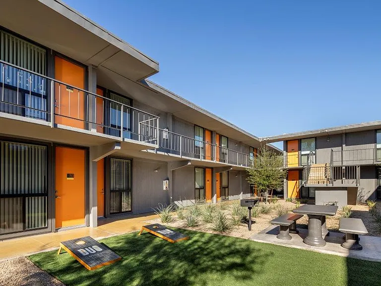 Duo Apartments — Photo 5