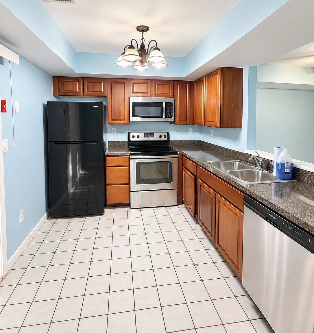 10 Manorwood Dr — Photo 3