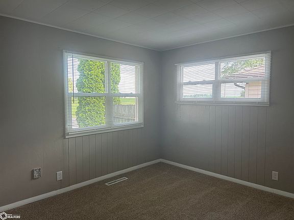 5th image of 511 5th St SW