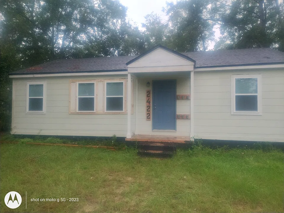 2422 Giddens Dr