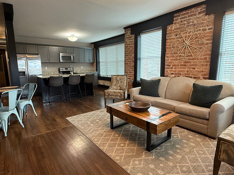 1st image of 282 Woodland Ave 284-apt 282