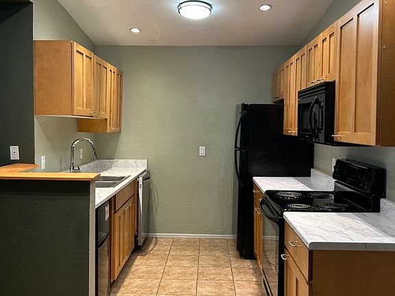 4th image of 1185 W University Ave Unit 233