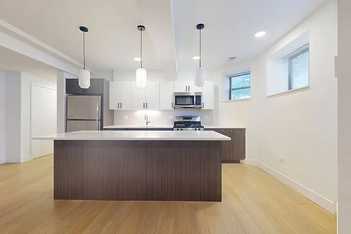 5700 S. Blackstone Avenue — Photo 31