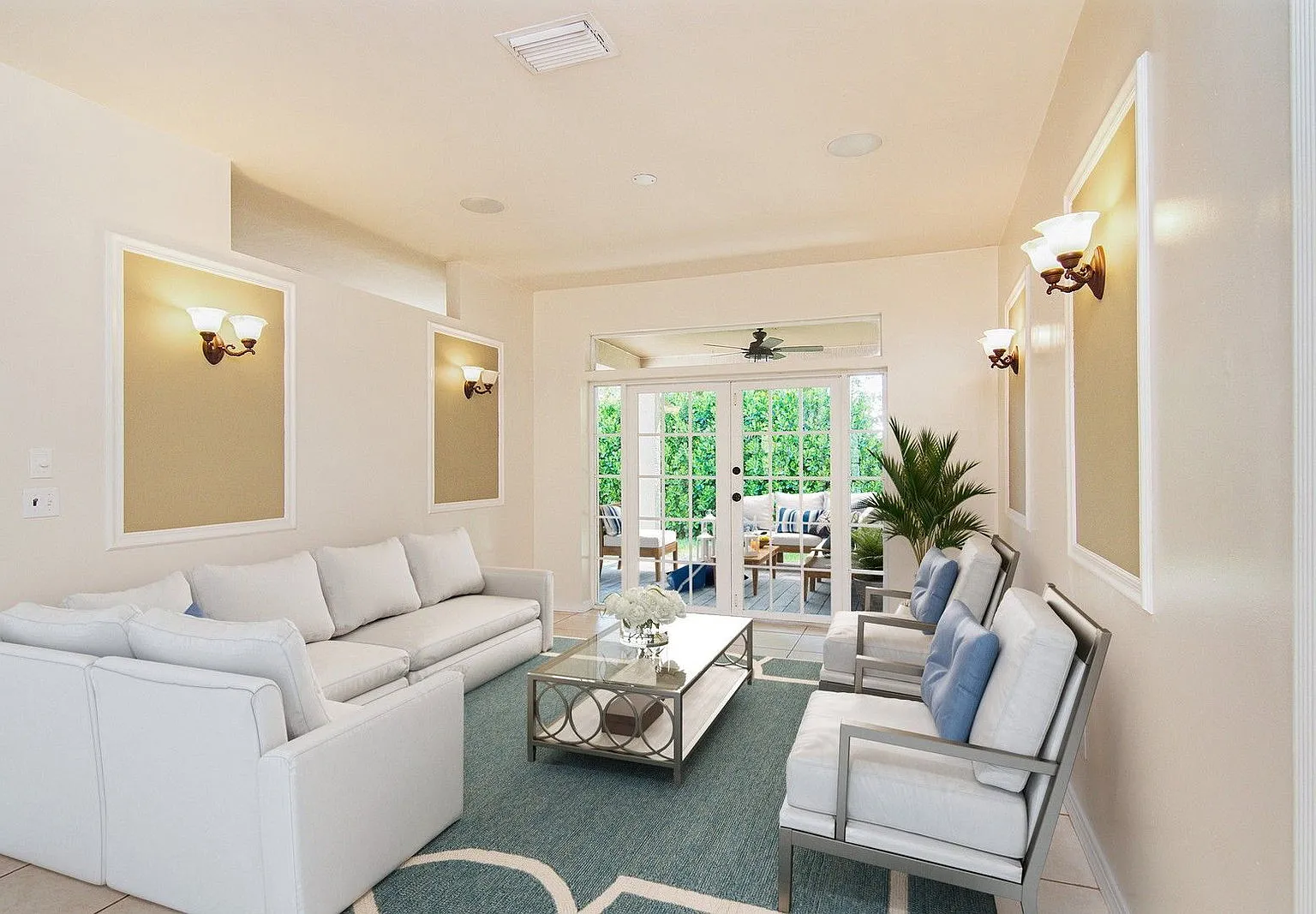 3 bed, 2.0 bath, 2588 sqft, $3,195 — Photo 2
