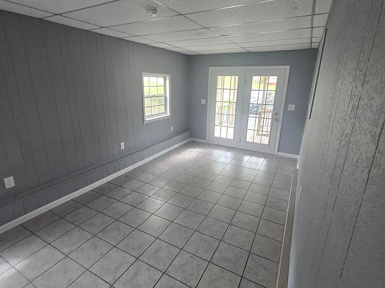 340 Unaka Dr — Photo 11