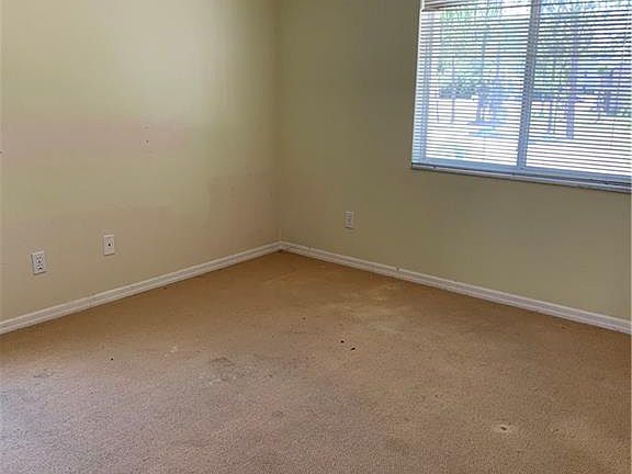 4th image of 184 Furse Lakes Cir APT 12